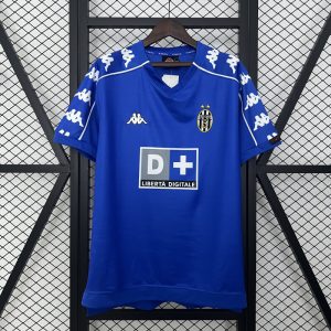 Juventus 99-00 Away retro jersey