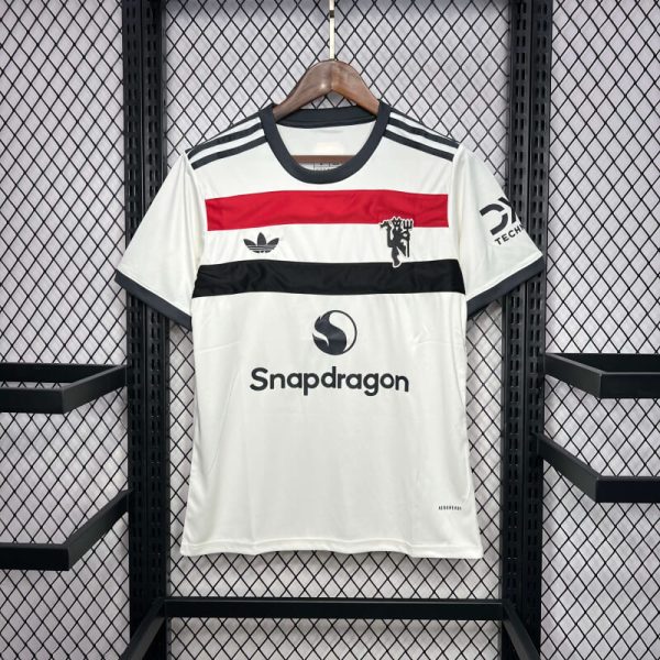 Manchester United 24-25 Third jersey
